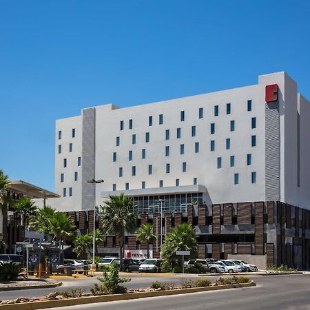 Fiesta Inn 로스모치스 외부 사진