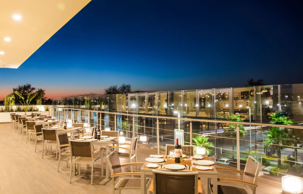 Fiesta Inn 로스모치스 외부 사진